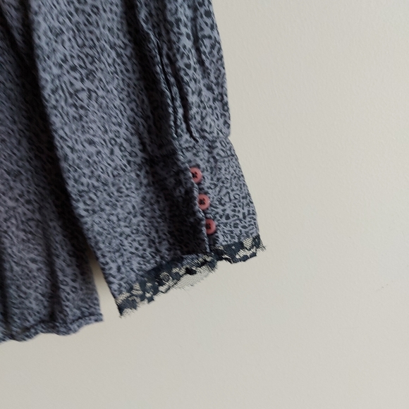 FREE PEOPLE ♡ Ladies Top - Picture 6 of 9